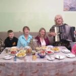 Народные песни у самовара